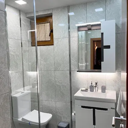 Pearl Plaza Луксозна вила *